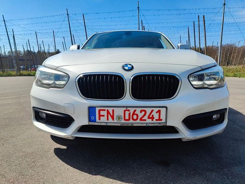 Gebraucht BMW 118 150 PS (110 kW) 2019 Mineralweiss metallic Kleinwagen