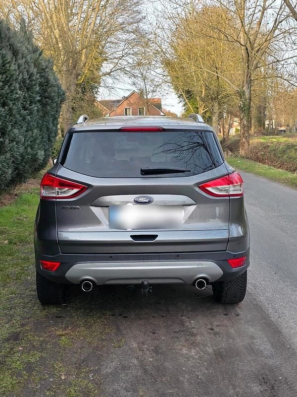 Gebraucht Ford Kuga 163 PS (119 kW) 2013 Grau SUV