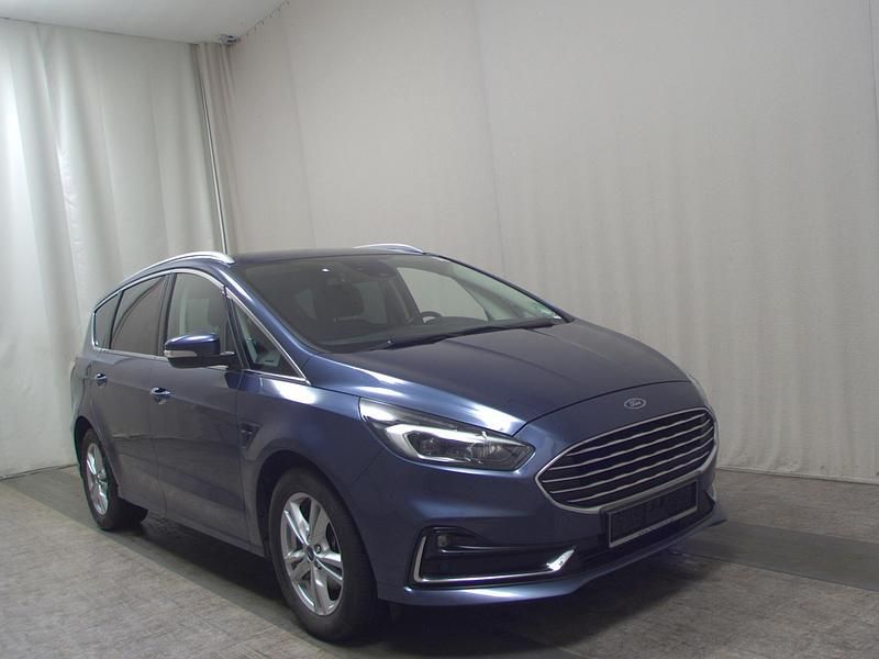 Gebraucht Ford S-MAX Titanium 150 PS (110 kW) 2020 Blau Van / Kleinbus