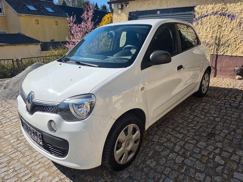 Używany Renault Twingo Life 71 KM (52 kW) 2016 Biały Hatchback