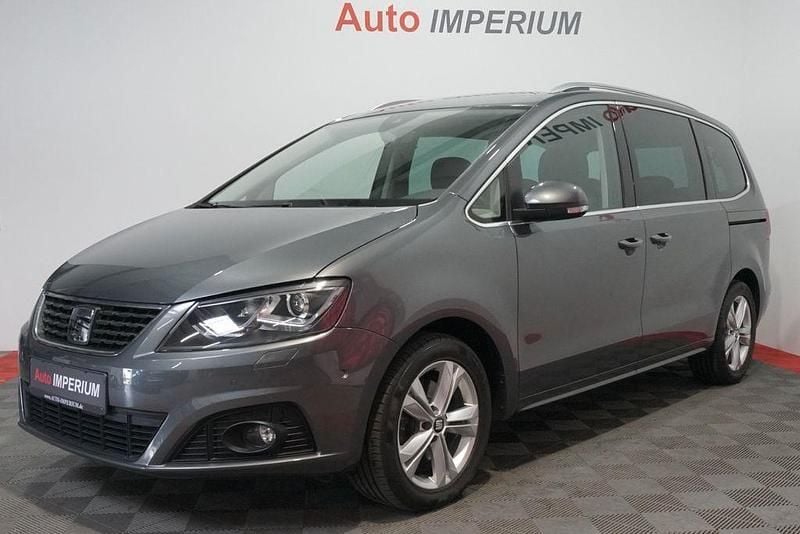 Grau Gebraucht 2021 Seat Alhambra XCELLENCE Van / Kleinbus | 33.590 € (Teuer) - Bild 1/4