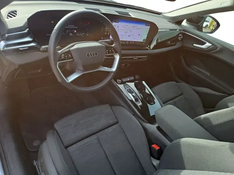 Gebraucht Audi A5 Sport 204 PS (150 kW) 2025 Mythosschwarz metallic Kombi