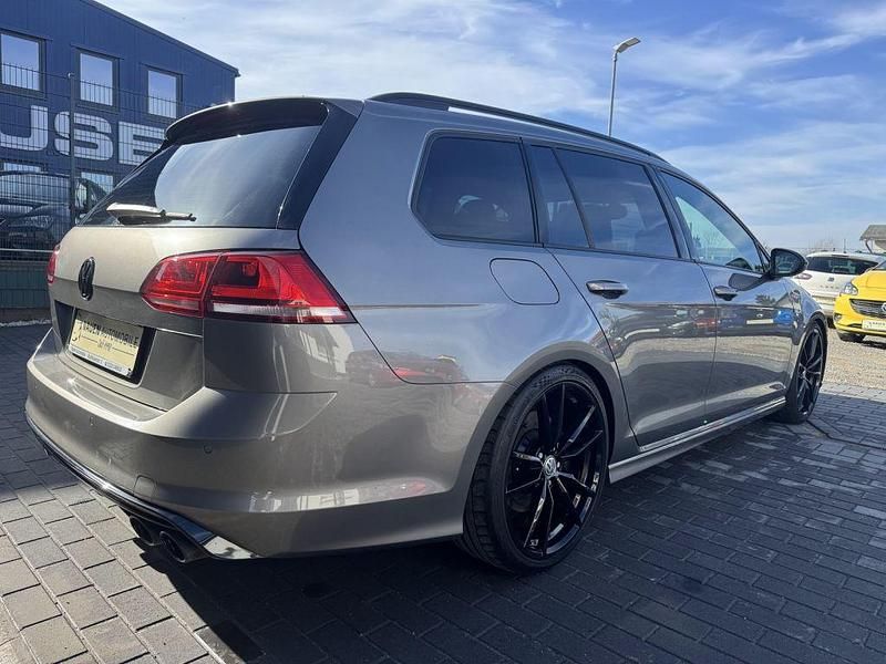 Gebraucht VW Golf VII R 300 PS (220 kW) 2015 Grau (metallic) Kombi