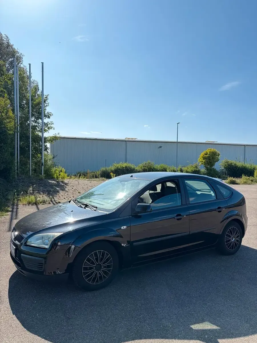 Gebraucht Ford Focus 101 PS (74 kW) 2006 Schwarz Kleinwagen