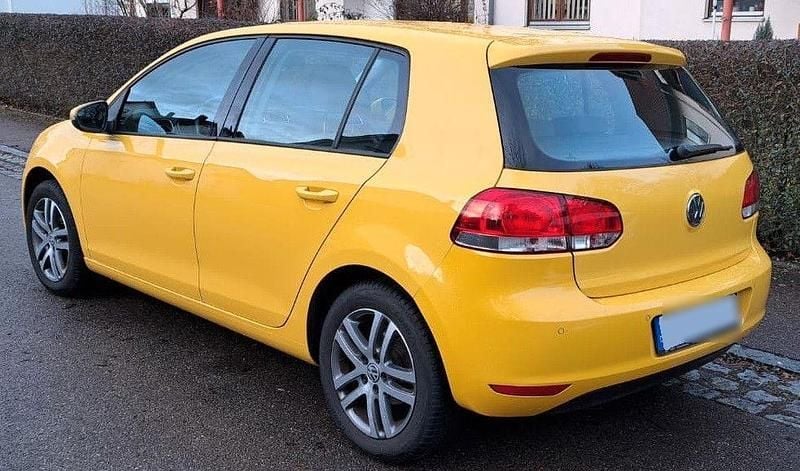 Gelb Gebraucht 2009 VW Golf VI Trendline Kleinwagen | 4.700 € (Guter Preis) - Bild 1/4