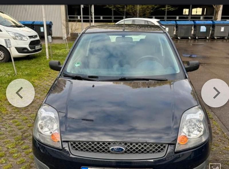 Blau Gebraucht 2006 Ford Fiesta Limousine | 1.180 € (Superpreis) - Bild 1/4
