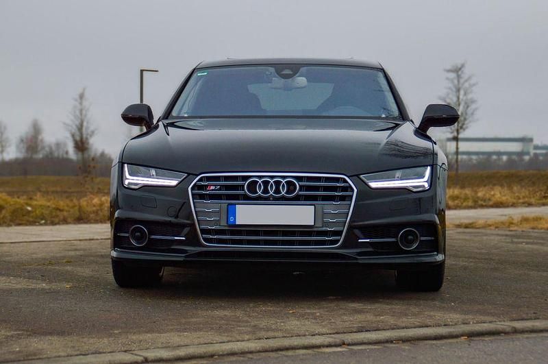 Gebraucht Audi S7 Sportback Ambiente 450 PS (330 kW) 2017 Schwarz Kleinwagen