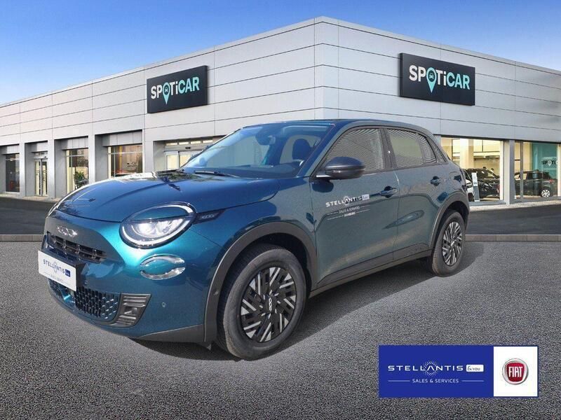 Grün Gebraucht 2024 Fiat 600 Basis SUV | 21.888 € (Superpreis) - Bild 1/4