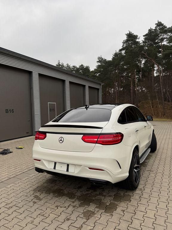 Gebraucht Mercedes GLE350 258 PS (189 kW) 2016 Weiß SUV