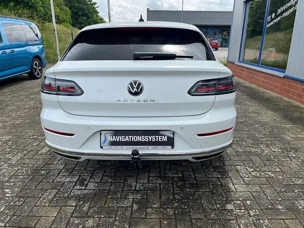 Gebraucht VW Arteon Elegance 190 PS (139 kW) 2024 Oryxweiss perlmutteffekt Kombi