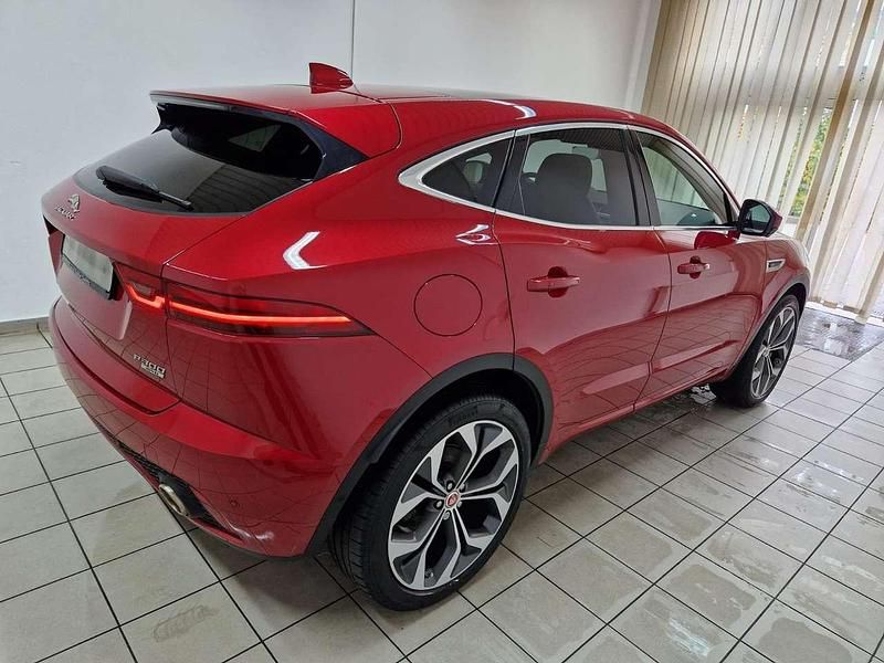 Gebraucht Jaguar E-Pace R-Dynamic 300 PS (220 kW) 2019 Firenze red SUV