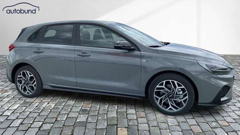 Neu Hyundai i30 Premium 101 PS (74 kW) 2025 Andere farbe Kleinwagen
