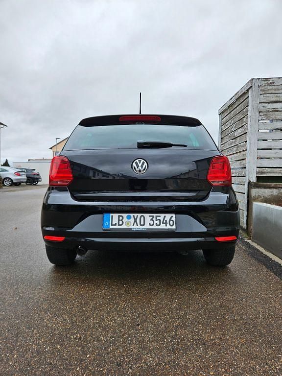 Gebraucht VW Polo 90 PS (66 kW) 2015 Schwarz Kleinwagen