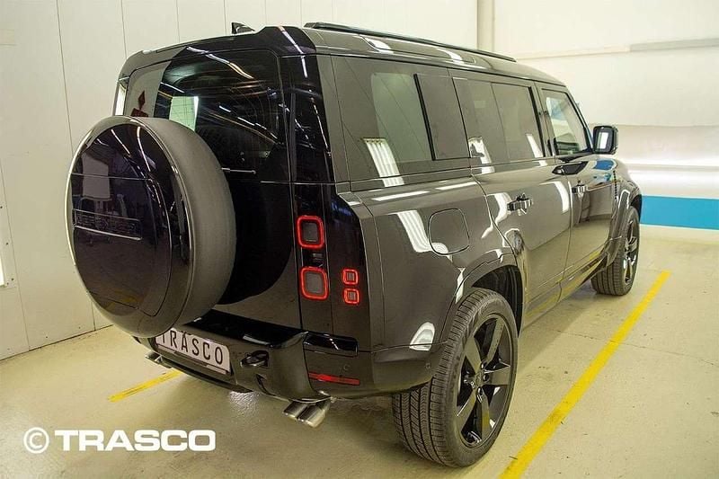 Neu Land Rover Defender 426 PS (313 kW) 2026 Santorini black SUV