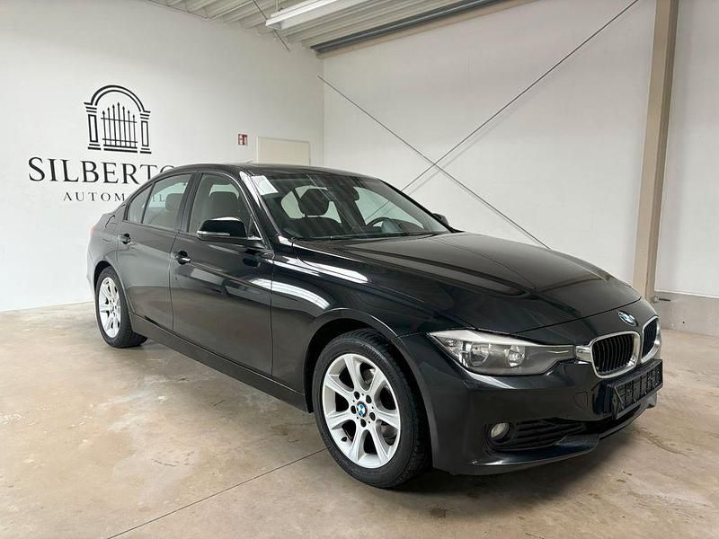 Schwarz Gebraucht 2012 BMW 316 Comfort Edition Limousine | 5.970 € (Fairer Preis) - Bild 1/4