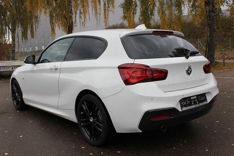 Gebraucht BMW 118 Performance 136 PS (100 kW) 2017 Weiß Kleinwagen