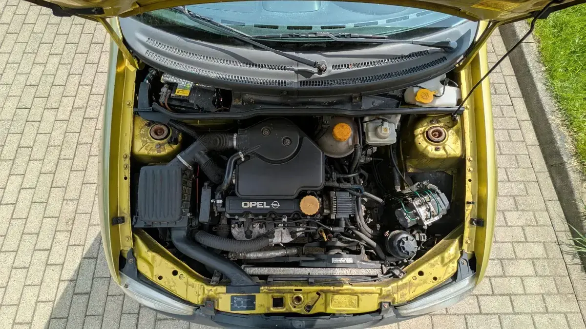 Usata Opel Corsa 60 CV (44 kW) 1997 Utilitaria