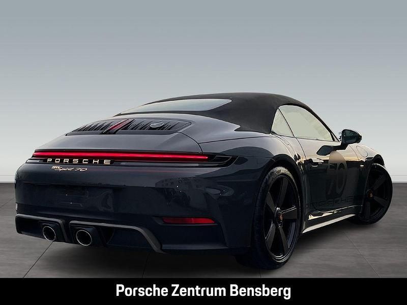 Neu Porsche 911 541 PS (397 kW) 2025 Grau Cabrio