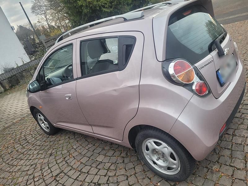 Gebraucht Chevrolet Spark 82 PS (60 kW) 2012 Silber Kleinwagen