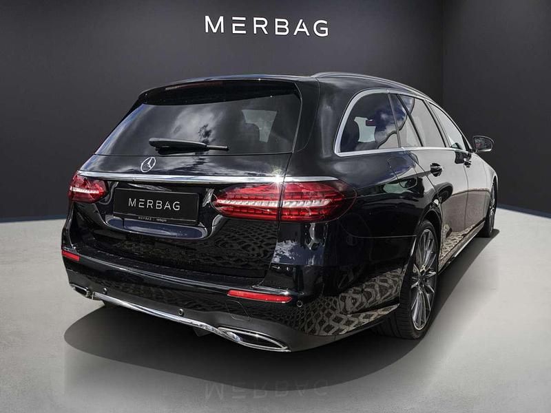 Gebraucht Mercedes E400 AMG line 330 PS (242 kW) 2022 Schwarz Kombi