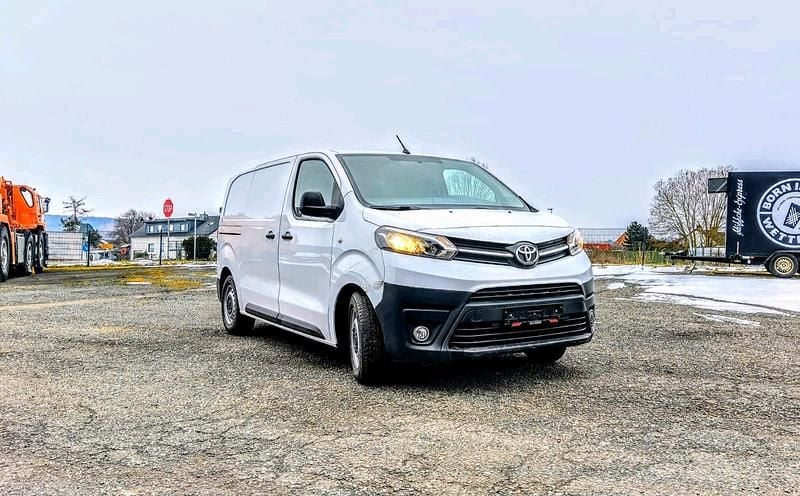 Gebraucht Toyota Proace 120 PS (88 kW) 2025 Van / Kleinbus