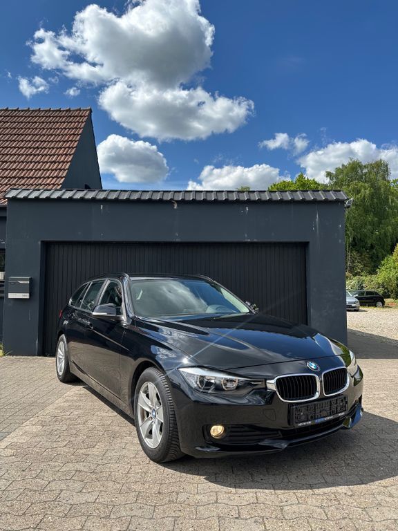 Schwarz Gebraucht 2013 BMW 316 Kombi | 6.800 € (Superpreis) - Bild 1/4