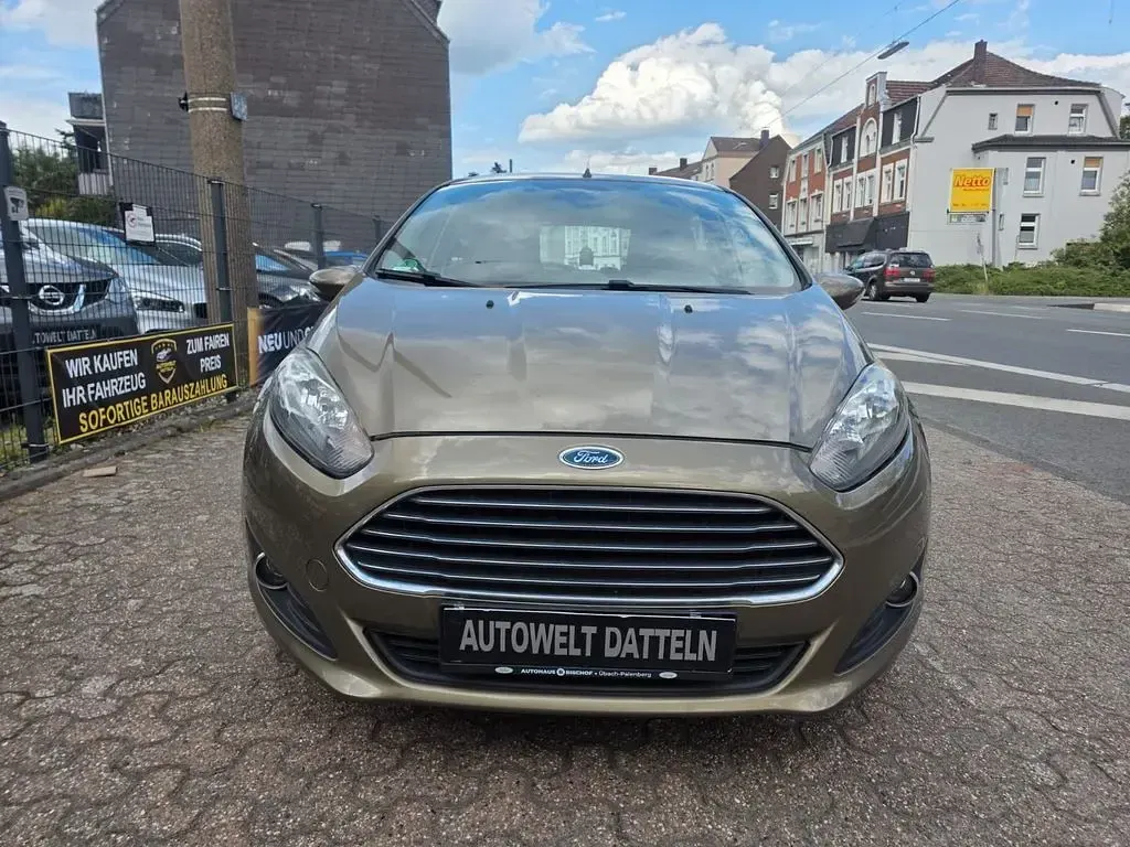 Gebraucht Ford Fiesta SYNC Edition 75 PS (55 kW) 2015 Braun Kleinwagen
