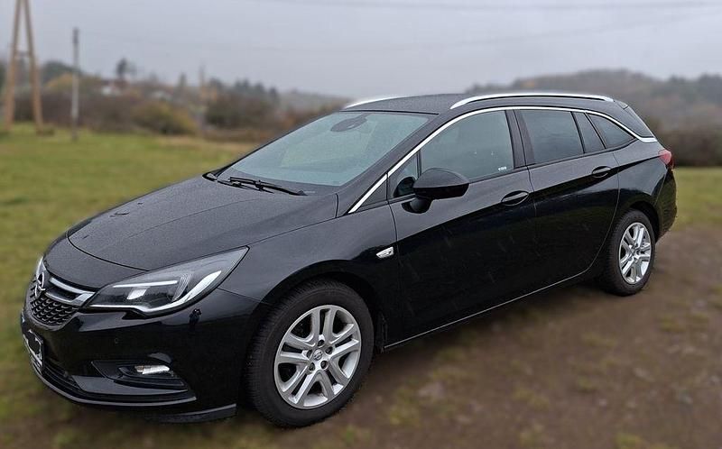Gebraucht Opel Astra Dynamic 110 PS (80 kW) 2017 Schwarz Kombi