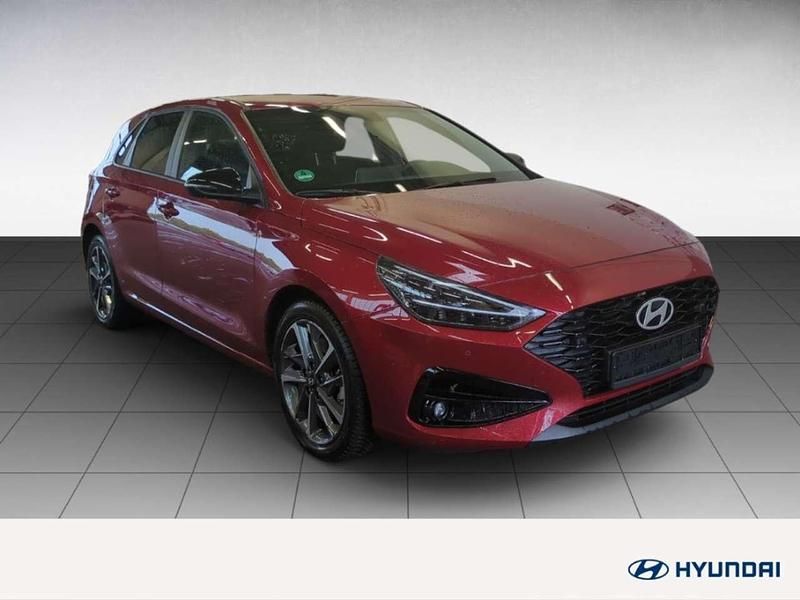 Gebraucht Hyundai i30 Advantage 101 PS (74 kW) 2025 Rot Limousine