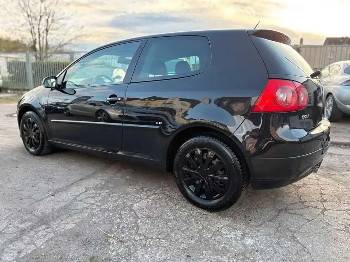 Gebraucht VW Golf V Edition 122 PS (89 kW) 2007 Schwarz Limousine