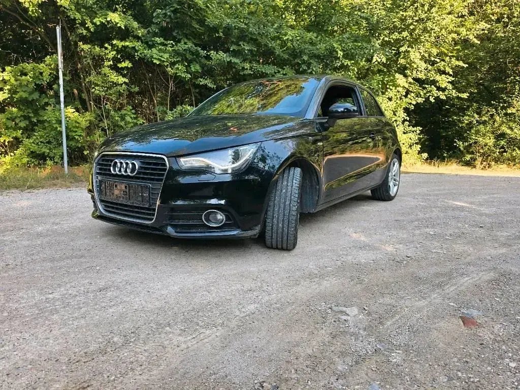 Gebraucht Audi A1 S-Line 90 PS (66 kW) 2015 Schwarz Kleinwagen