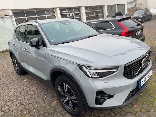 Gebraucht Volvo XC40 Plus 129 PS (94 kW) 2023 Grau SUV
