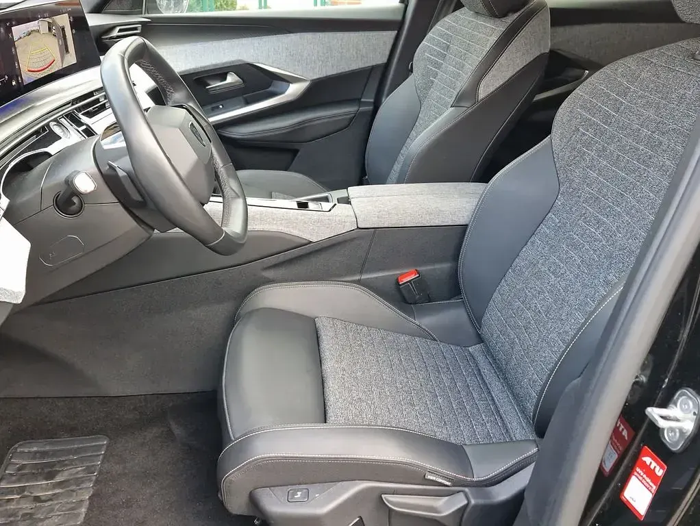 Gebraucht Peugeot 3008 Allure 145 PS (106 kW) 2025 Schwarz SUV