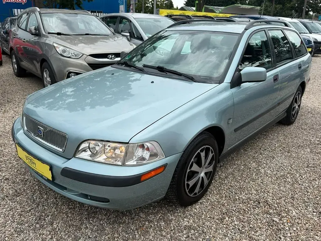 Gebraucht Volvo V40 122 PS (89 kW) 2002 Grün Kombi