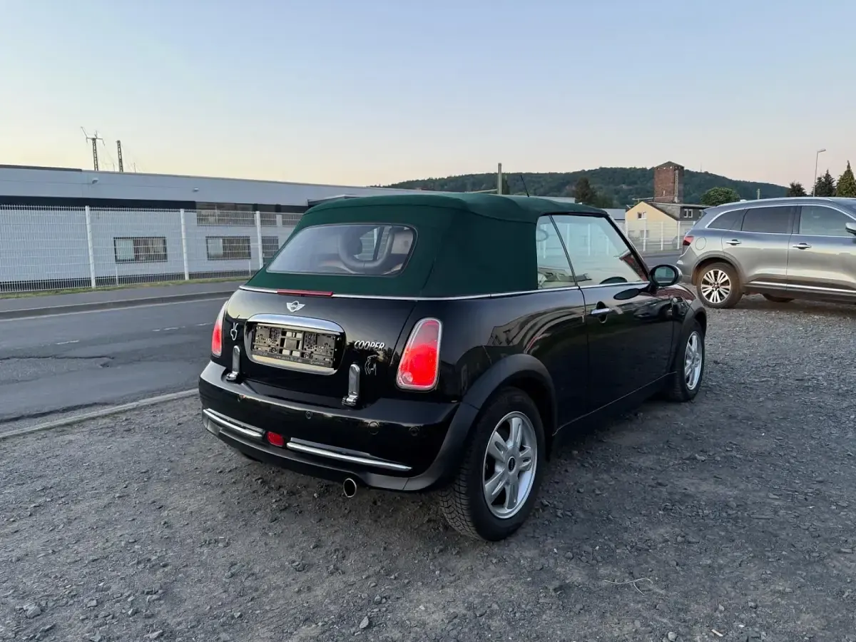 Gebraucht Mini Cooper Cabriolet 116 PS (85 kW) 2004 Schwarz Cabrio