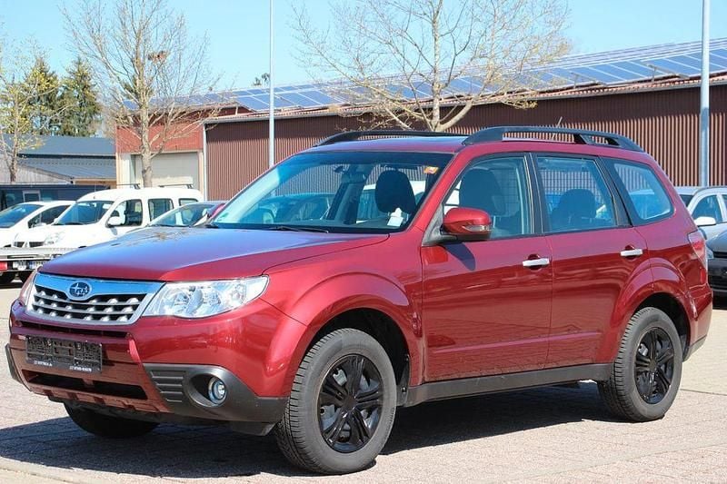 Gebraucht Subaru Forester 150 PS (110 kW) 2012 Rot SUV