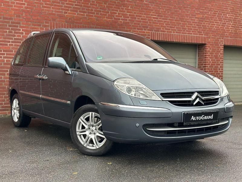 Grau Gebraucht 2009 Citroën C8 Comfort Van / Kleinbus | 3.999 € (Guter Preis) - Bild 1/4