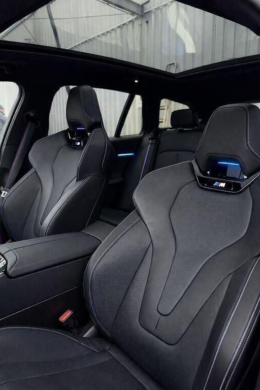 Gebraucht BMW 540 Shadowline 303 PS (222 kW) 2025 Schwarz Kombi