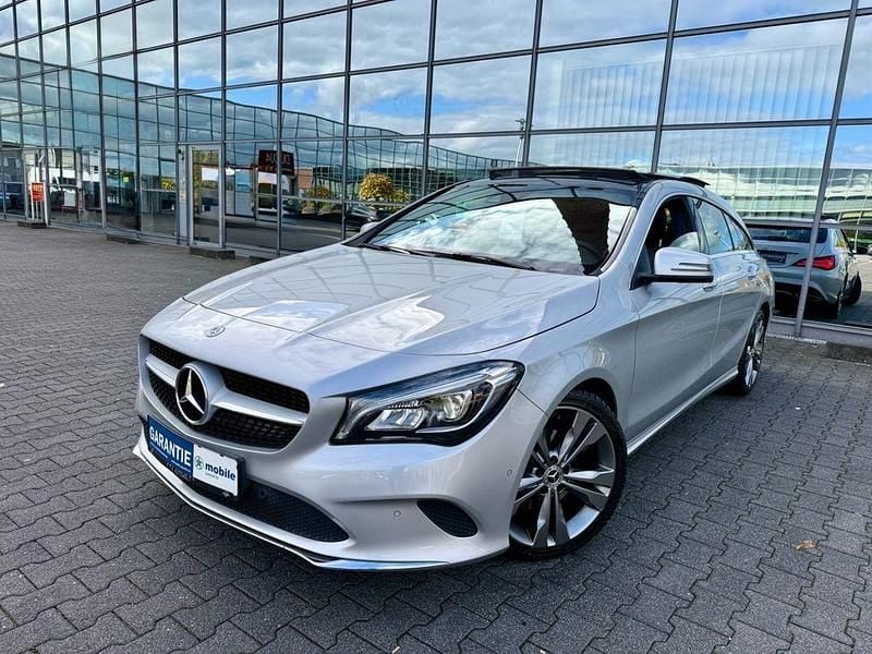 Silber Gebraucht 2018 Mercedes CLA220 Shooting Brake Kombi | 15.990 € (Fairer Preis) - Bild 1/4