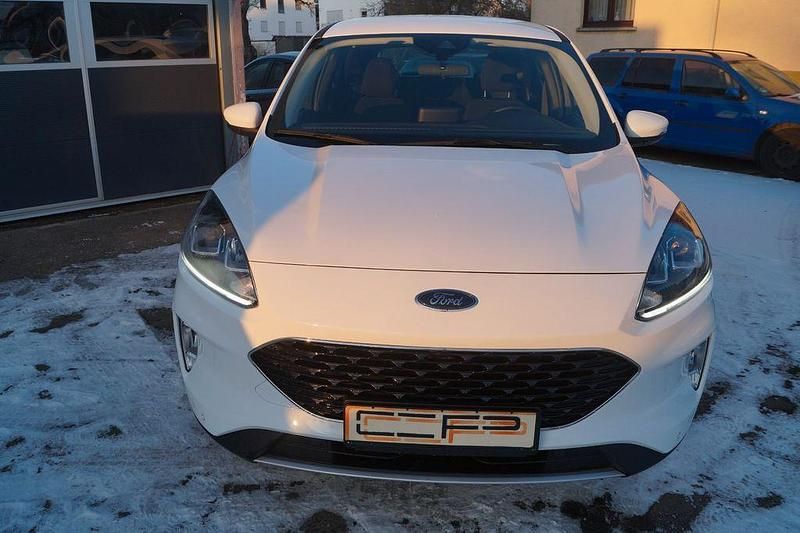 Gebraucht Ford Kuga Cool & Connect 150 PS (110 kW) 2022 Weiß SUV