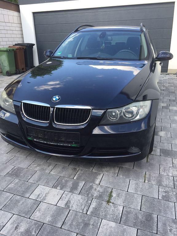 Gebraucht BMW 320 M Sport 177 PS (130 kW) 2008 Blau Kombi