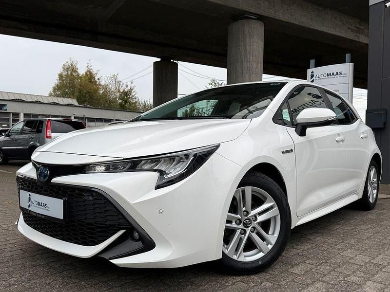 Weiß Gebraucht 2019 Toyota Corolla Hybrid Business Edition Limousine | 18.780 € (Fairer Preis) - Bild 1/4