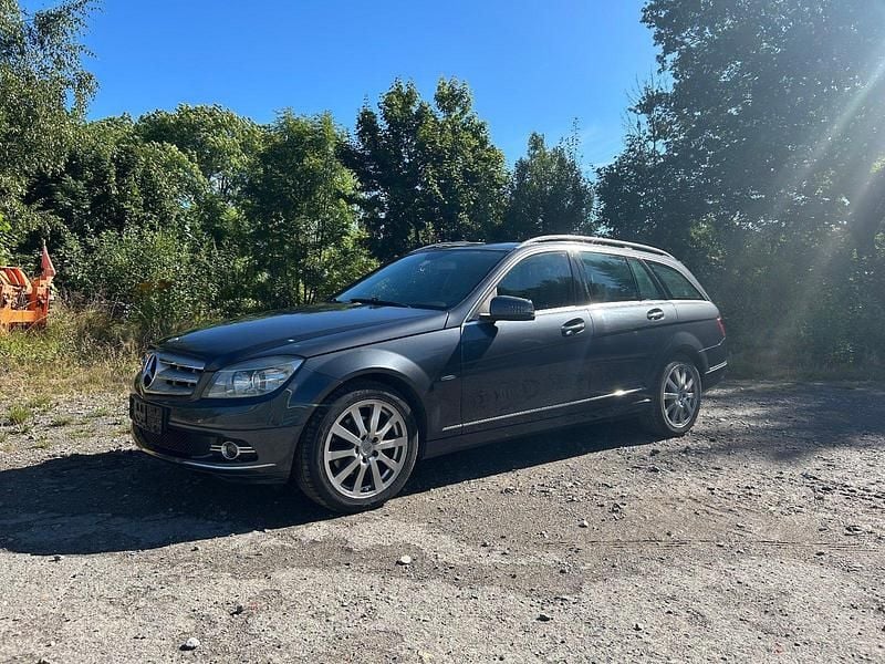 Grau Gebraucht 2011 Mercedes C220 Avantgarde Kombi | 5.800 € (Superpreis) - Bild 1/4