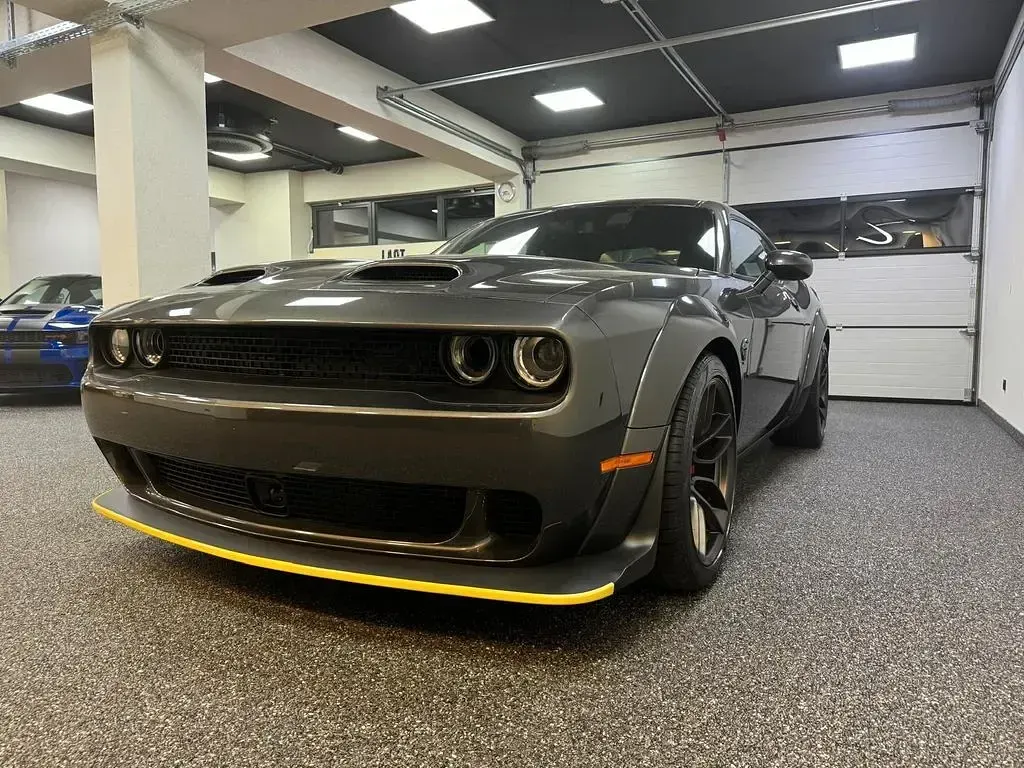 Neu Dodge Challenger 727 PS (534 kW) 2026 Grau
