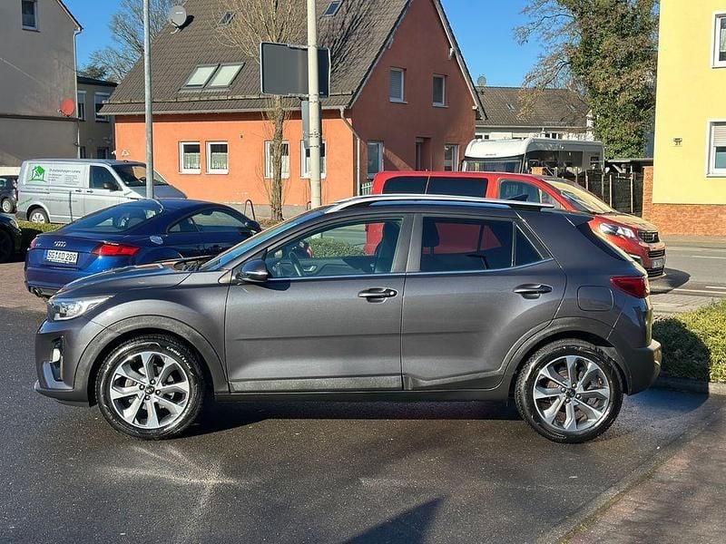 Gebraucht Kia Stonic Platinum Edition 120 PS (88 kW) 2019 Grau SUV