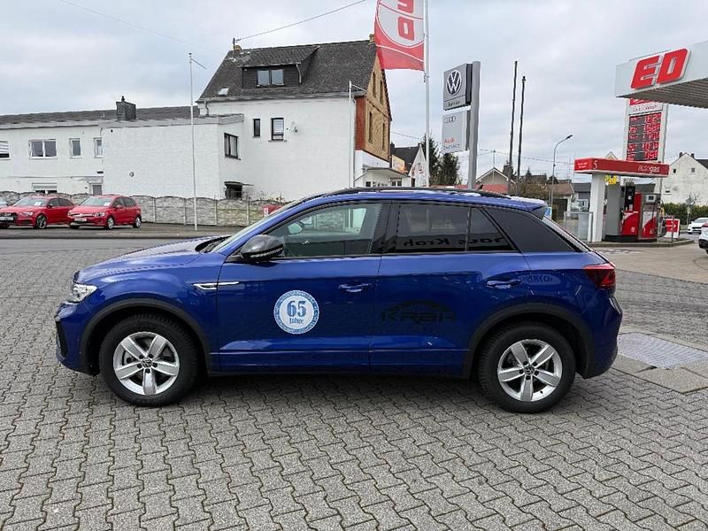 Gebraucht VW T-Roc R-line 150 PS (110 kW) 2024 Lapiz blue metallic SUV