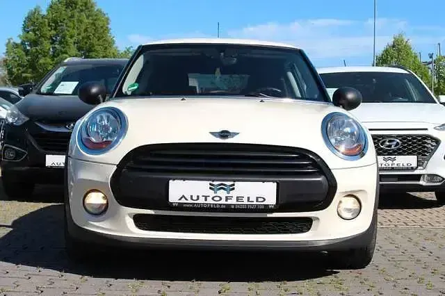 Usata Mini ONE 102 CV (75 kW) 2016 Bianco Utilitaria