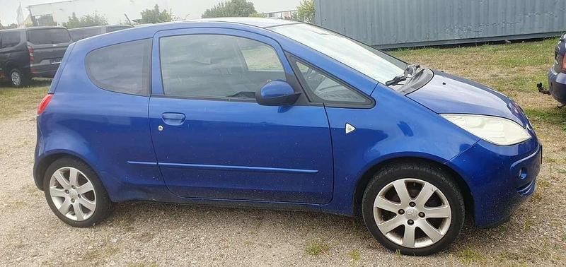 Blau Gebraucht 2006 Mitsubishi Colt Limousine | 1.250 € (Guter Preis) - Bild 1/4
