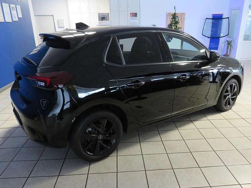 Gebraucht Opel Corsa 101 PS (74 kW) 2024 Lackierung schwarz perla nera Kleinwagen