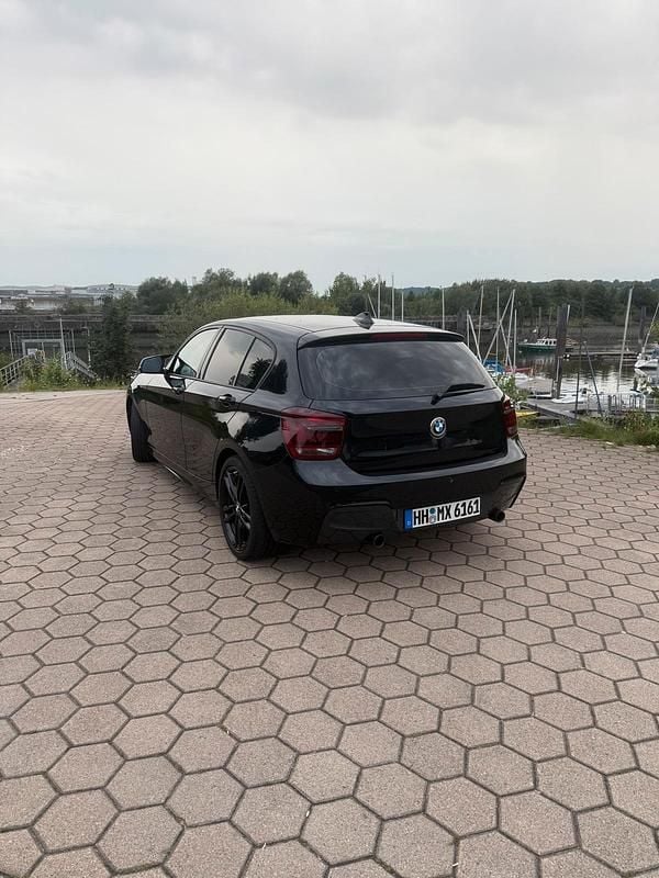 Schwarz Gebraucht 2014 BMW 120 M Sport Kleinwagen | 10.999 € (Teuer) - Bild 1/4
